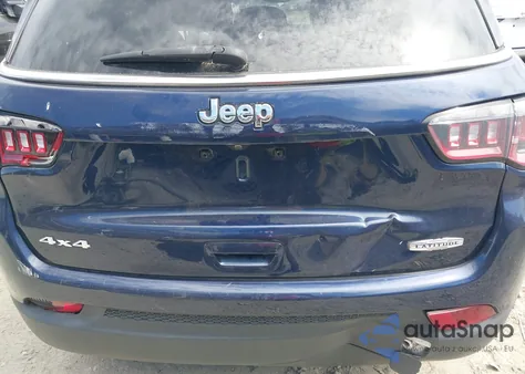 2018 Jeep Compass Latitude 4X4 from USA, damaged, VIN 3C4NJDBB4JT116122